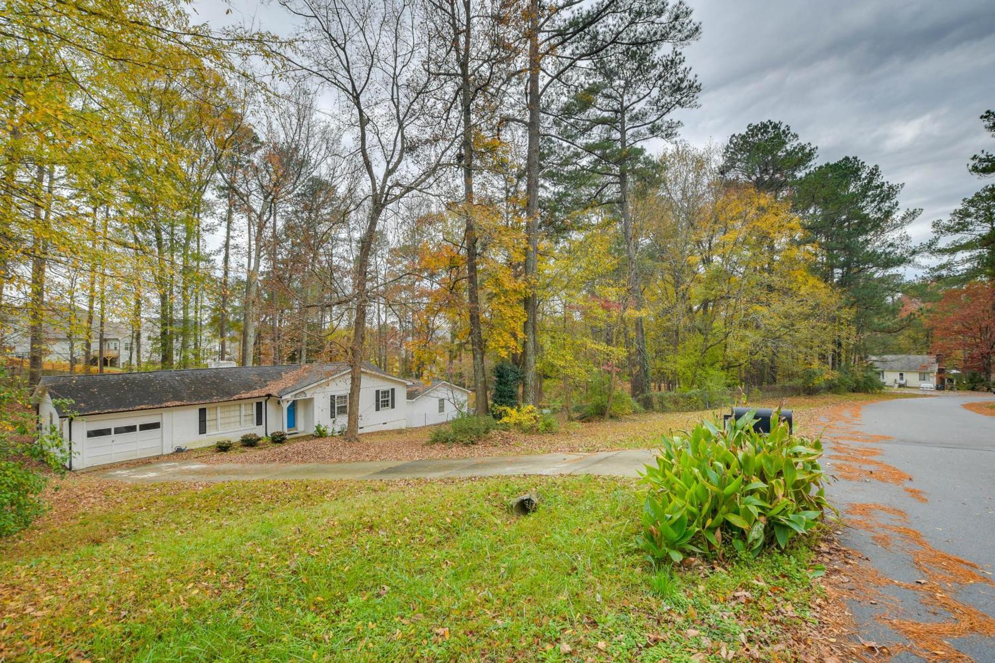 Serene Family Home With Deck In Knightdale! Ngoại thất bức ảnh