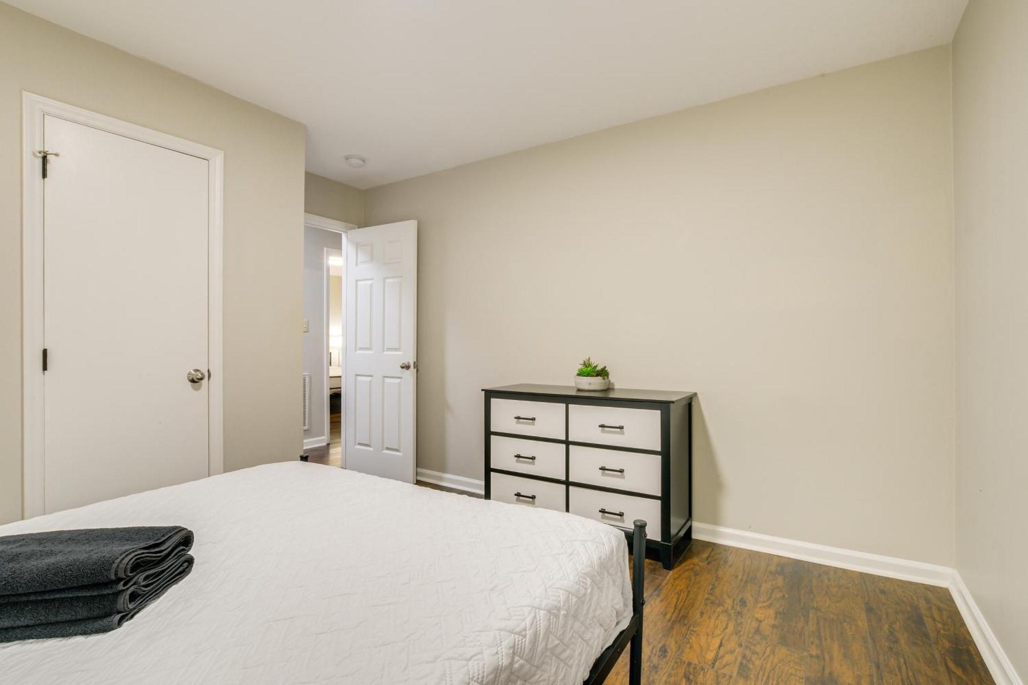 Serene Family Home With Deck In Knightdale! Ngoại thất bức ảnh
