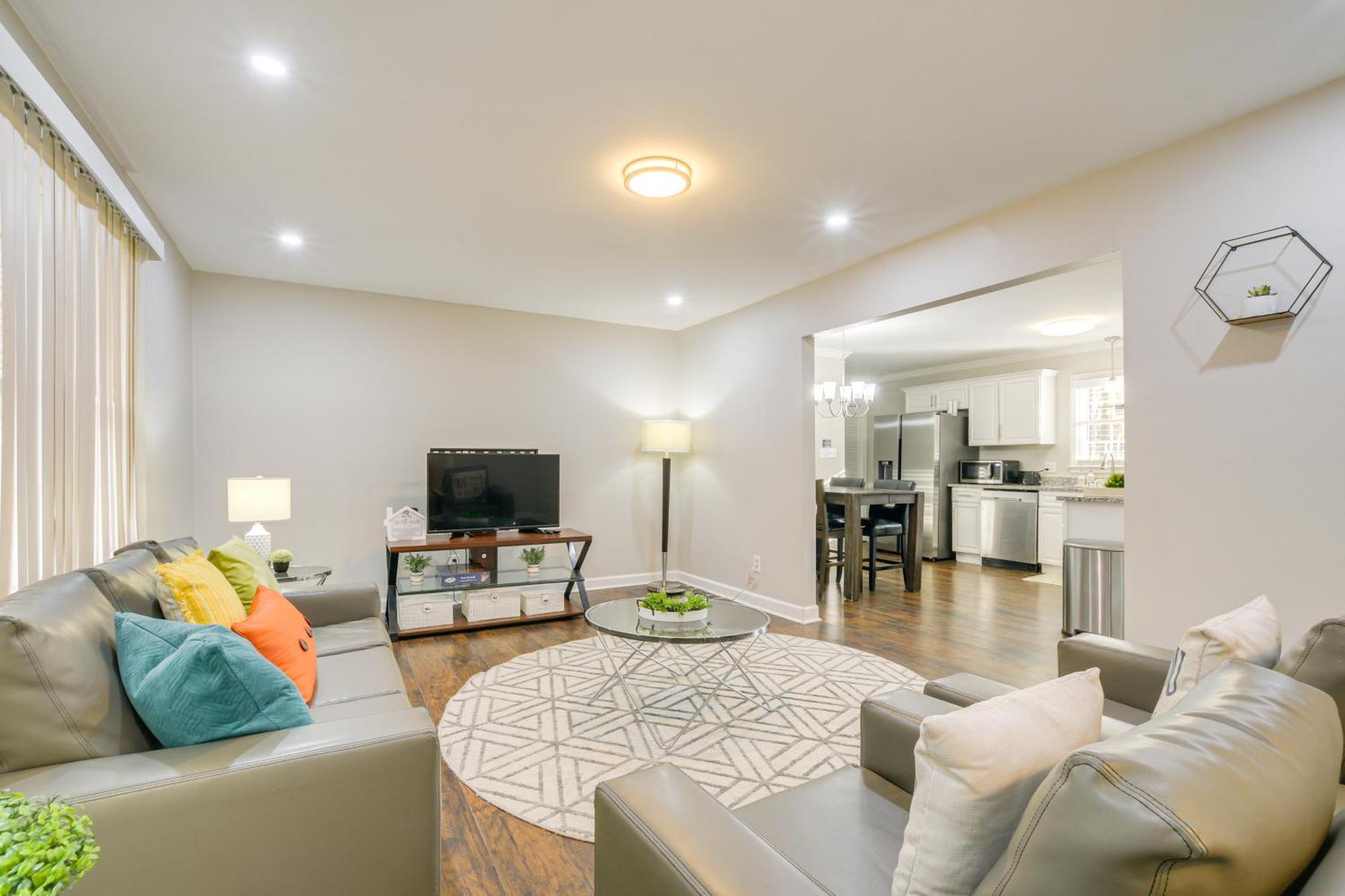 Serene Family Home With Deck In Knightdale! Ngoại thất bức ảnh